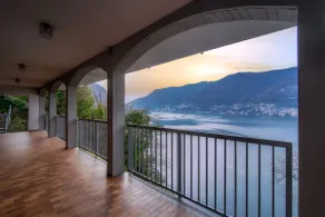 Doctor's House, 5 bedrooms, private parking - Image 2