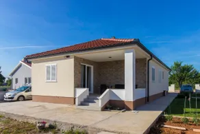 Holiday Home Lucia - Image 2