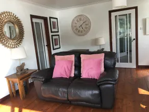 Charming two bed flat right on lochside - Image 2