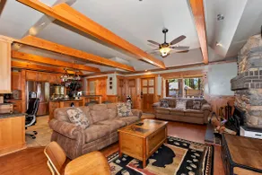 Golden Pines | Hot Tub+A/C+Dog Park+Fenced XL Yard - Image 3