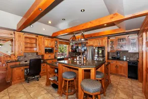 Golden Pines | Hot Tub+A/C+Dog Park+Fenced XL Yard - Image 4
