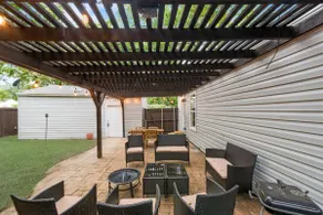 *King-Self Check-In*BBQ*4 TVs*Parking*Rain-Shower* - Image 4