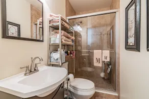 Cute 2 bedroom 2 bath House in Tarpon Springs, Dog Friendly! - Image 4