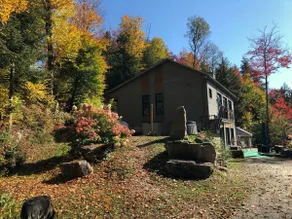 Quiet riverside retreat with all the comforts! - Image 3