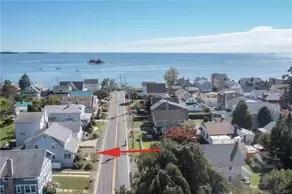 Ocean view cottage in Indian Neck - Image 2