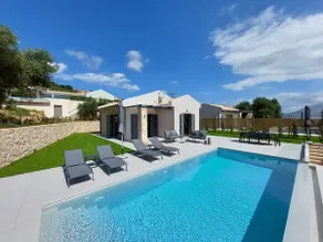 Alekos Beach Houses-Waters Edge - Image 3