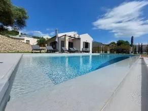 Alekos Beach Houses-Waters Edge - Image 2