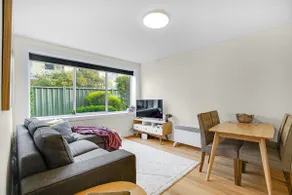 Homey 1 bdrm Thornbury Apt near restaurants+shops - Image 2