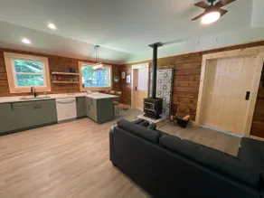 The Houndini Cabin at Trout Pond with Hot Tub! - Image 2