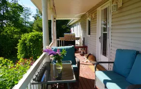Cozy private cottage with picturesque scenery - Image 4