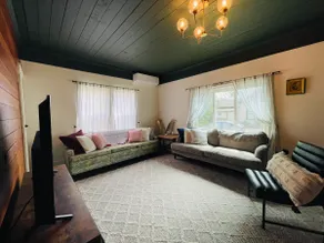 Park St House… 3 bedroom with downtown at the door - Image 4