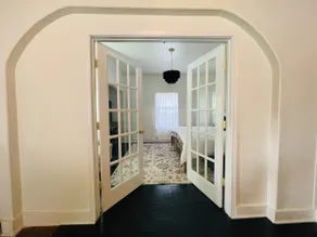 Park St House… 3 bedroom with downtown at the door - Image 5