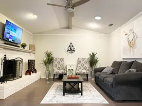 Charming 5BR Serene | Hot Tub • Fire Pit • Games - Image 3
