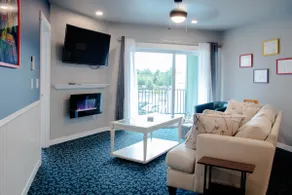 Downtown Salem Oregon Loft Apartment 227 w/ decks and parking - Image 3