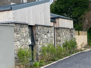 Church Farmhouse - Castle View (4 bedroom) & Church View (2 bedroom) - Image 2