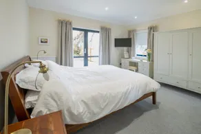 Church Farmhouse - Castle View (4 bedroom) & Church View (2 bedroom) - Image 3