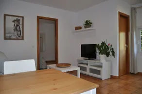 Cozy apartment in a rural setting - Image 2