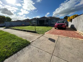 Yours 3 bedrooms house - Close to the park - Image 3