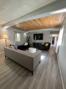 Cozy Modern Cabin in the Woods - Image 3