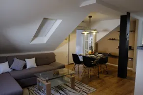 Beautiful 2 bedroom apartment + free parking - Image 3