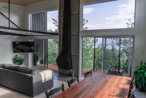 Architectural chalet overlooking the river - Image 4