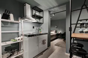 Lovely small luxury apartment with free parking - Image 2