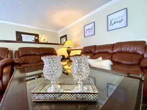 Beautiful and quite 4 bedroom/10 guests ranch home - Image 5