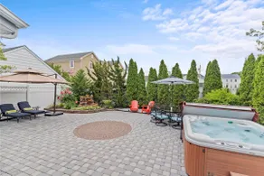 2 short blocks  to the beach. FULLY RENOVATED HOUSE  WITH NEW HOT TUB. - Image 2
