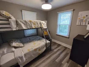 Hillsdale Home - Remodeled 2 bd Near Downtown - Image 4
