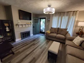 Hillsdale Home - Remodeled 2 bd Near Downtown - Image 3