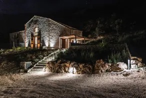 Modern Country Retreat 100m from Zingaro Reserve - Image 2