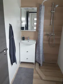 BL Beach Apartment - a real little gem - Image 3