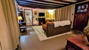 Private House, off Main Street, parking, pets - Image 3