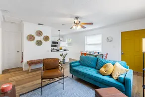Modern Stay Condo- 2 bed 1 bath Near Riverwalk - Image 3