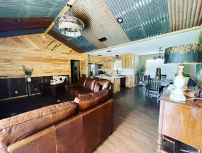 Rustic 3 BR fully furnished home - Image 3