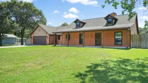 Spectacular home with outdoor POOL and LAKE view (62nd St N) - Image 3