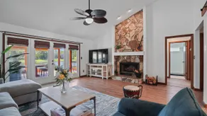 Spectacular home with outdoor POOL and LAKE view (62nd St N) - Image 5