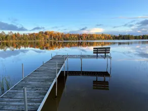 Peaceful and Cozy Modern Lakehouse Cabin on 4 acres - Image 2