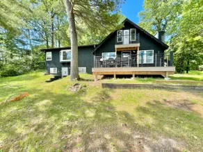 Lakefront Cabin with tons of trails! - Image 3
