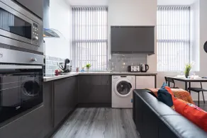 Jesouth Refreshing 1 BedRM Condo Roomy Comfy Posh - Image 3