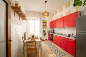Living Florinda Apt. (3' to Airport, 9' to Center) - Image 4