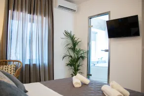 Camara Luxury Suite - Image 5