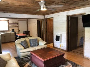 2 Bedroom duplex located next to Guntersville Lake - Image 5