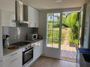 Saint Jean Pied de Port Apartment and Garden - Image 4
