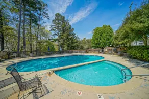 Large Lake Hamilton Paradise! | 3BED w/ Lake View! - Image 4