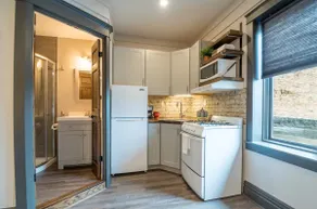 Updated Studio Apt 729 Downtown Lake Geneva - Image 3