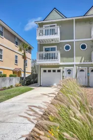 ☀️Ocean Escape Townhouse Just Steps to the Beach 🏖 - Image 2