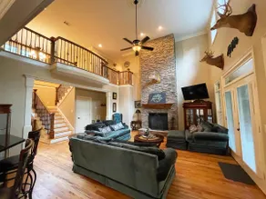 Majestic Mountain Cabin: Big Canoe Pass, Trails, Fishing, Waterfalls & More! - Image 2