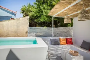 Bohemian Nest - Cheerful 2-Bedroom Villa with pool - Image 4