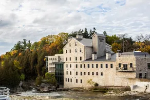 Private Elora Studio in heart of Elora - Image 2